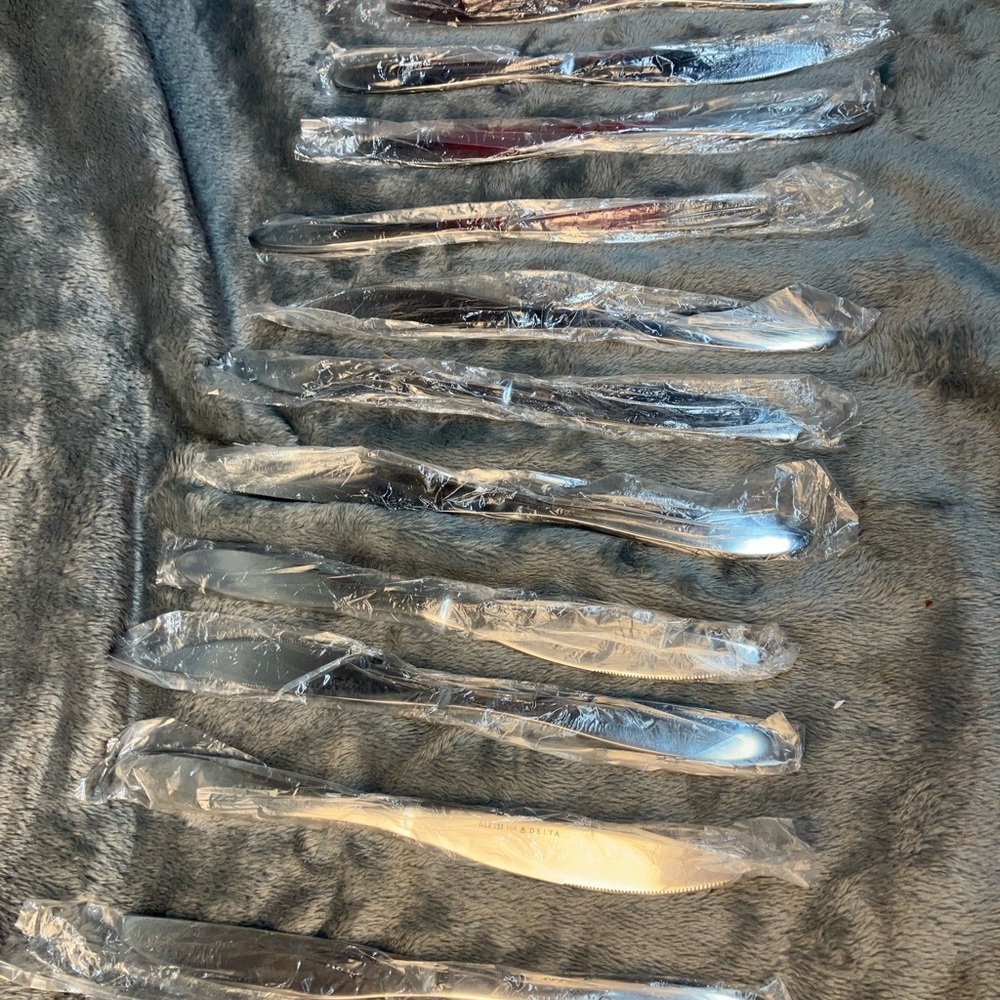 Lot of 12 Alessi for Delta Airlines Butter Knife 7-1/8" - Picture 6 of 8